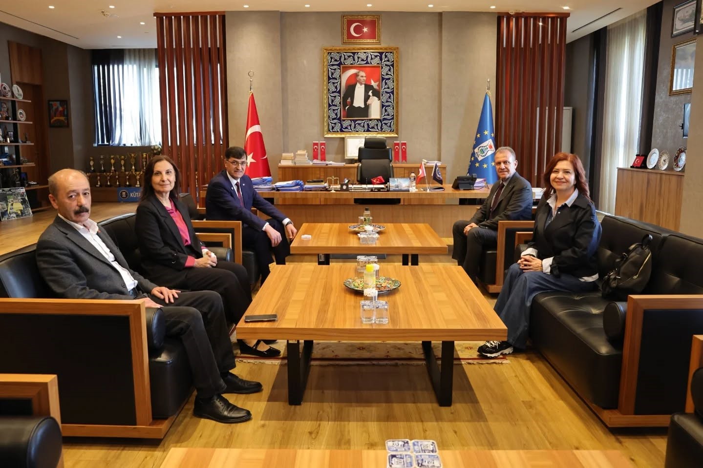 Başkan Vahap Seçer: “Belediyeler arası tecrübe paylaşımı önemli”