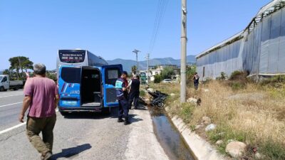 Mersin’in Bozyazı ilçesinde yolcu otobüsü ile motosikletin çarpışması sonucu meydana