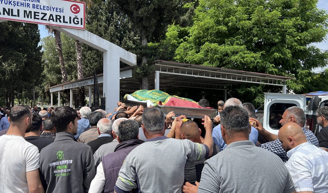 Mersin’de yağ fabrikasındaki patlamada hayatını kaybeden işçi, yakınlarının göz yaşları