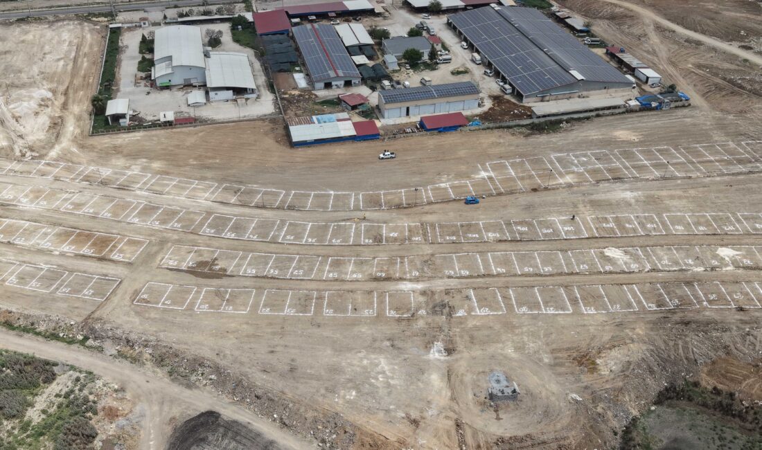 Tarsus’ta kurbanlık satışları için hazırlıklar başladı Mersin’in Tarsus ilçesinde Kurban Bayramı öncesi kurbanlık satışlarının düzenli ve