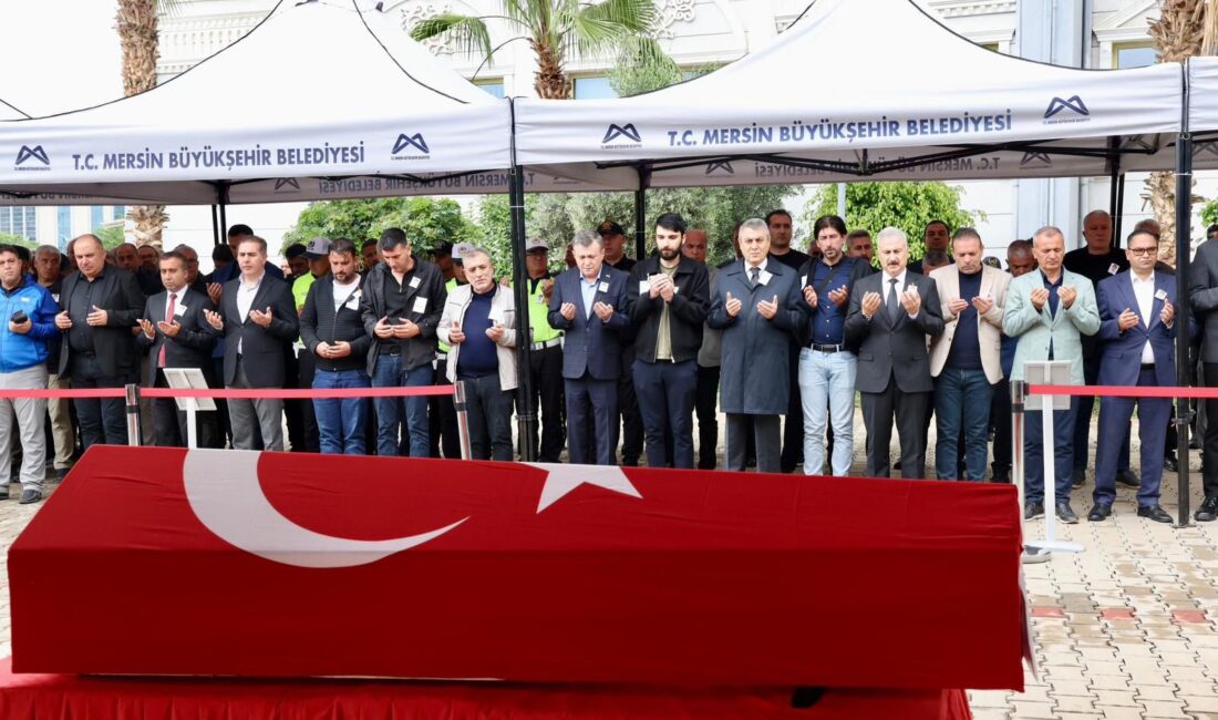 Kalp krizine yenilen komiserin naaşı memleketi Diyarbakır’a gönderildi Mersin’de geçirdiği kalp krizi sonucu hayatını kaybeden 54 yaşındaki Komiser