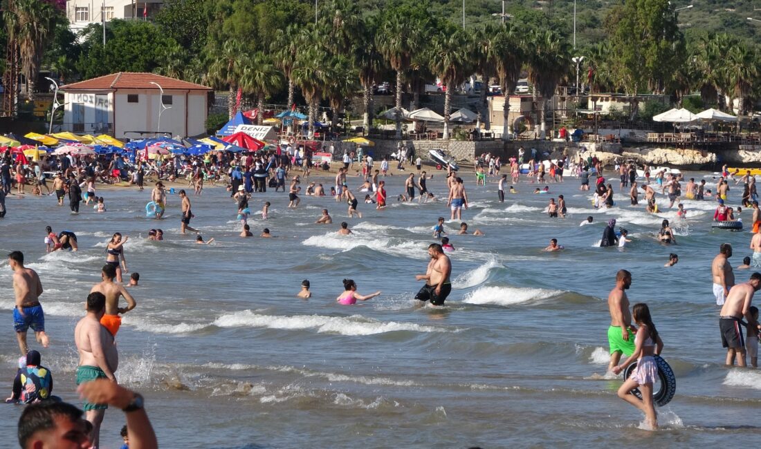 Bayram tatili dolu dolu geçti, sahillerdeki yoğunluk dikkat çekti Türkiye’nin önemli tatil merkezlerinden Mersin’e gelenler 9 günlük bayram tatilini dolu
