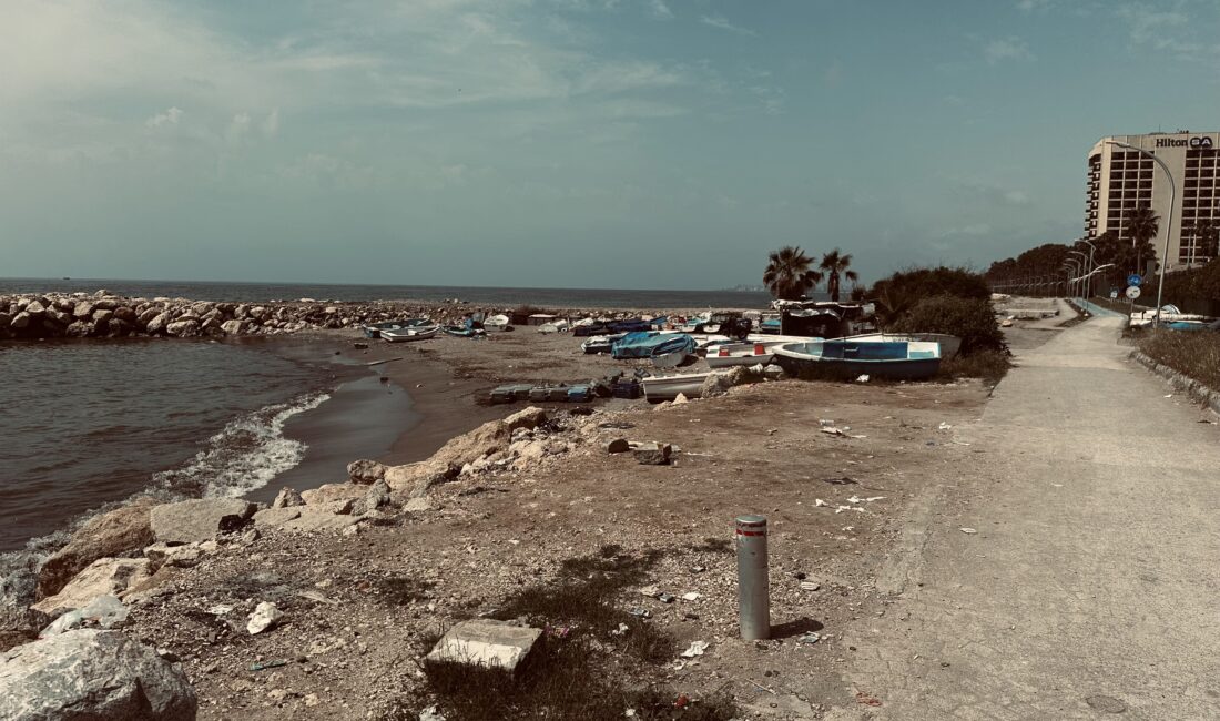Mersin sahilindeki bu görüntü, kentin yıllardır övündüğü “modern sahil kenti”