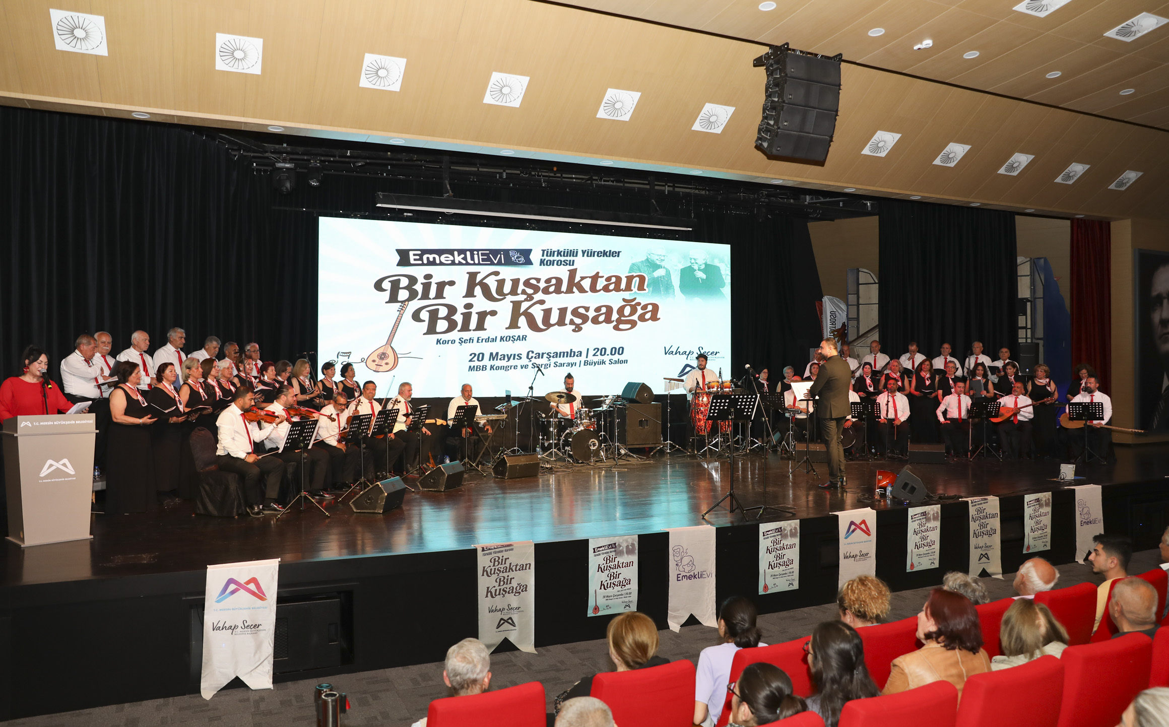 MERSİN BÜYÜKŞEHİR KUŞAKLARI TÜRKÜLERLE BULUŞTURDU
