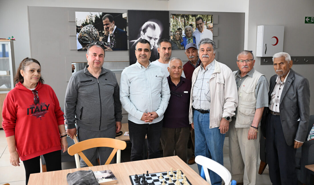 Ekonomik koşullar nedeniyle hayatın birçok noktasında aktif rol alamayan emeklilerin