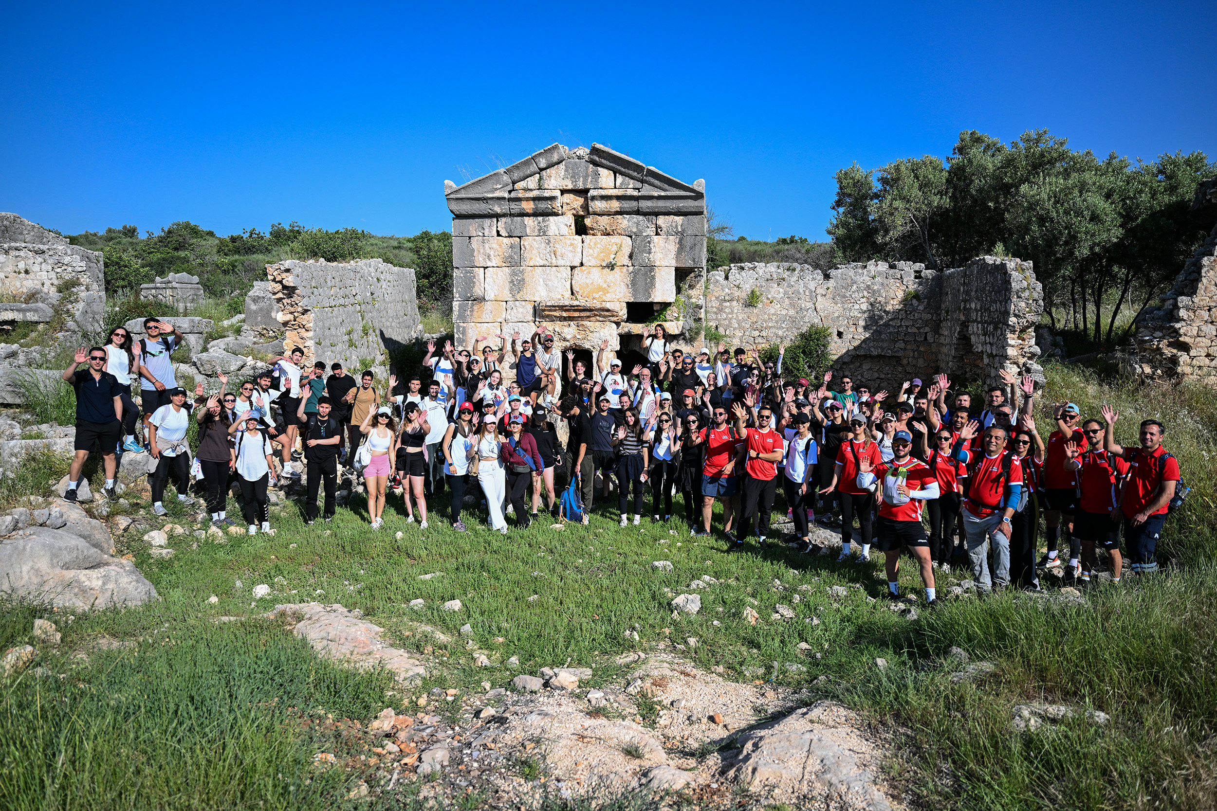 GENÇLER 19 MAYIS RUHUYLA TARİHİ KİLİKYA YOLU’NDA BULUŞTU