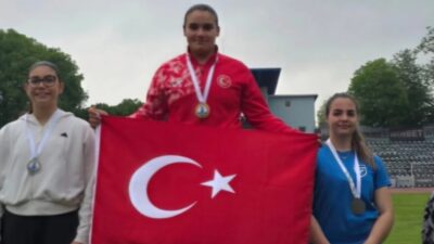 Mersin Naim Süleymanoğlu Spor Lisesi öğrencisi Nidanur Turhan, Bulgaristan’ın Ruse