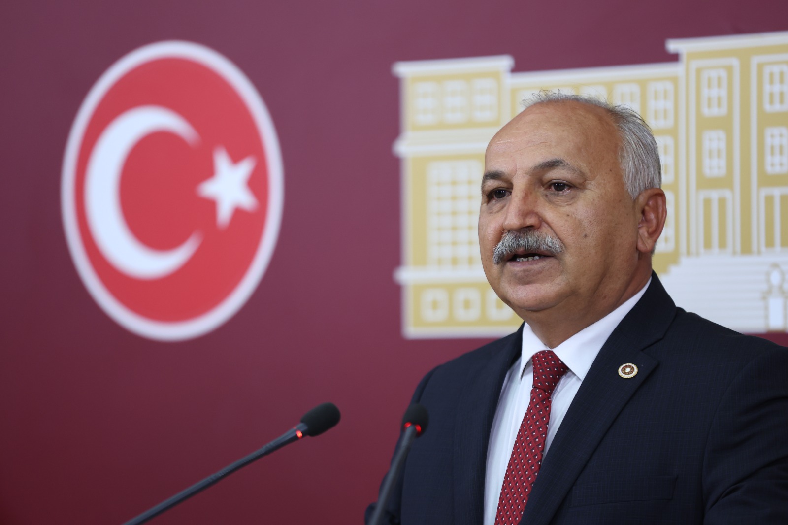 Talat Dinçer: “Köyde, Yaylada Esnafı Büyük Sermayeye Ezdirmeyin”