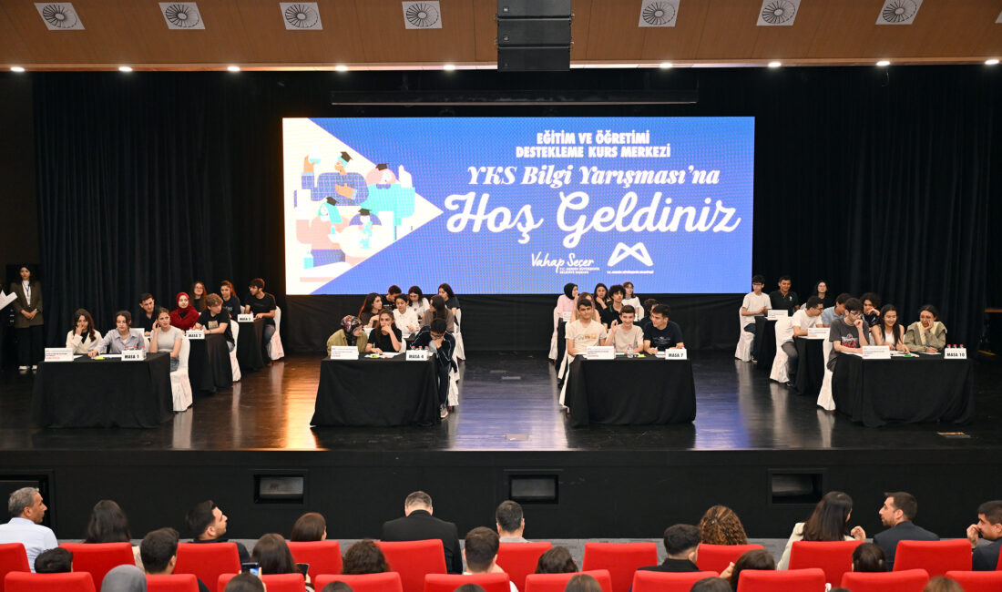 Yükseköğretim Kurumları Sınavı’na (YKS) sayılı günler kala ‘Bilgi Yarışması’ düzenleyen Mersin Büyükşehir
