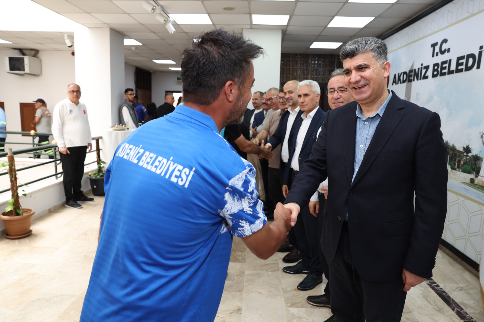 Başkan V. Zeyit Şener Personelle Bayramlaştı