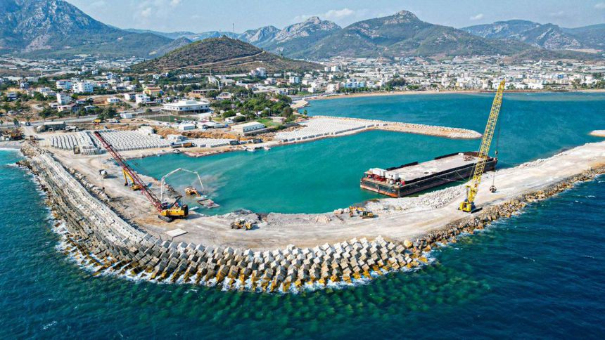 AYDINCIK YAT LİMANI İHALESİ ERTELENDİ