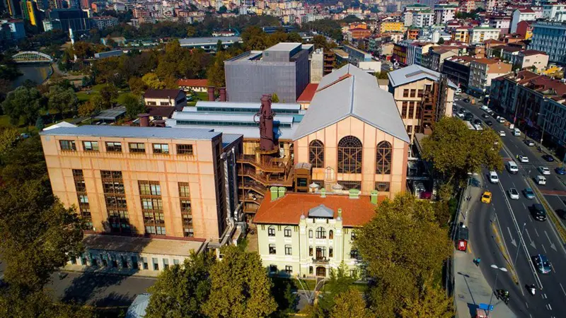Bilgi Üniversitesi’nin faaliyet izni kaldırıldı