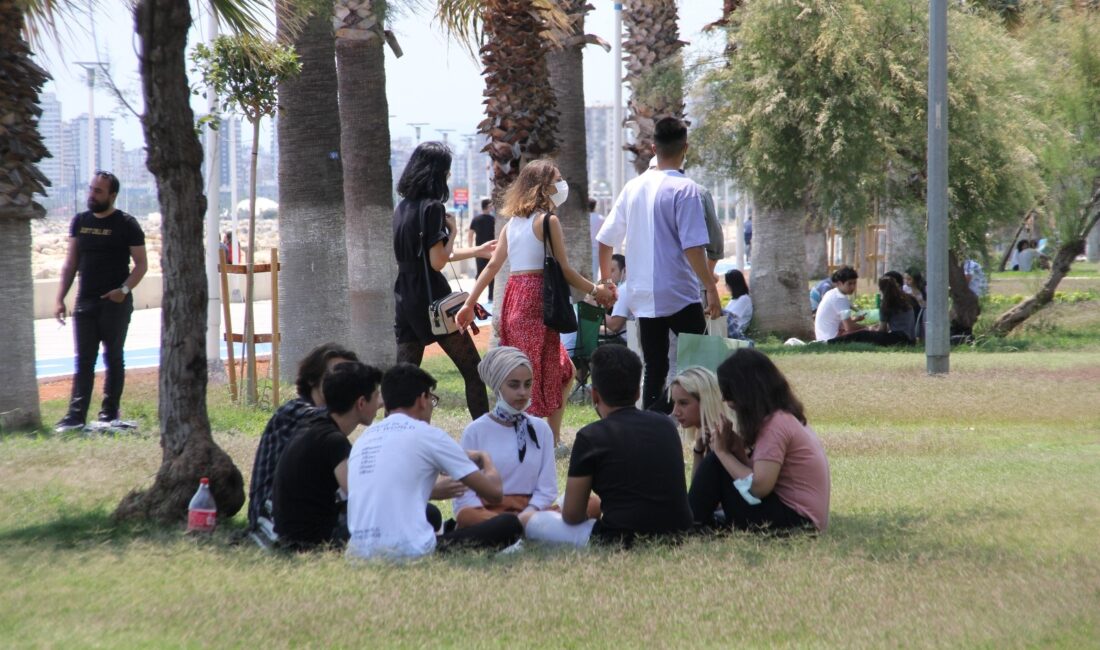 Türkiye nüfusunun yüzde 14,8′ ini genç nüfus oluşturdu. Mersin nüfusunun yüzde