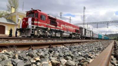 Tarsus Ayağında İlk Etapta Yük Trenleri Çalışacak Mersin–Adana–Osmaniye–Gaziantep Hızlı Tren Projesi’nde çalışmalar sürerken, hattın ilk aşamada yolcudan