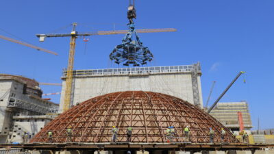 Rusya Devlet Nükleer Enerji Kuruluşu Rosatom tarafından inşa edilen Akkuyu