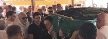 Mersin’in iş insanlarından Armağan Öner’in annesi Neyran Öner, bir süredir