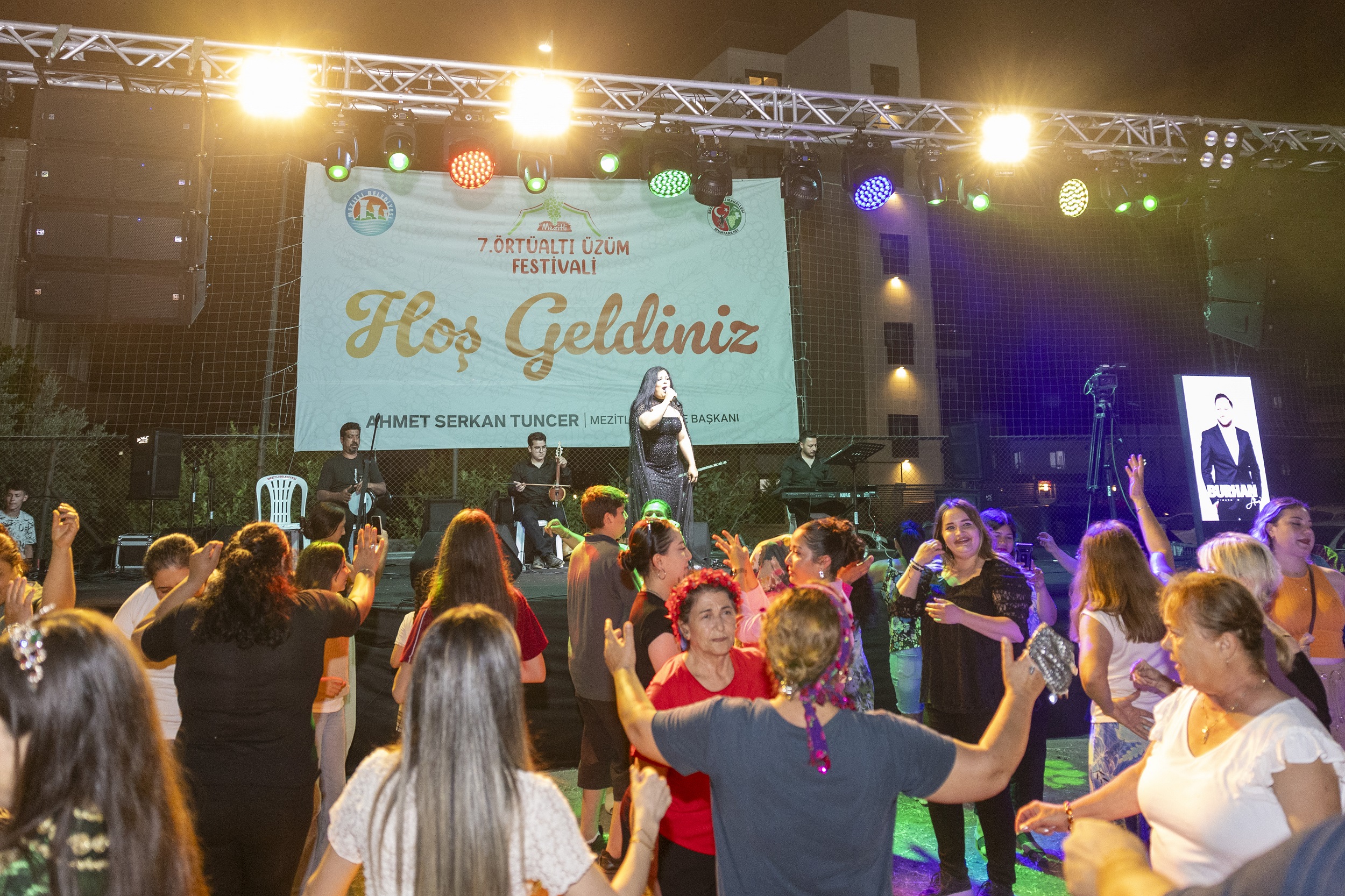 7. ÖRTÜALTI ÜZÜM FESTİVALİ MEZİTLİ’DE COŞKUYLA KUT