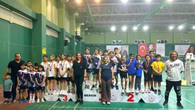 Mersin Tenis Kompleksi’nde düzenlenen Okul Sporları Badminton Minikler İl Birinciliği