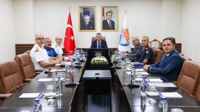 Mersin Valisi Atilla Toros başkanlığında, Güvenlik ve Asayiş Değerlendirme Toplantısı
