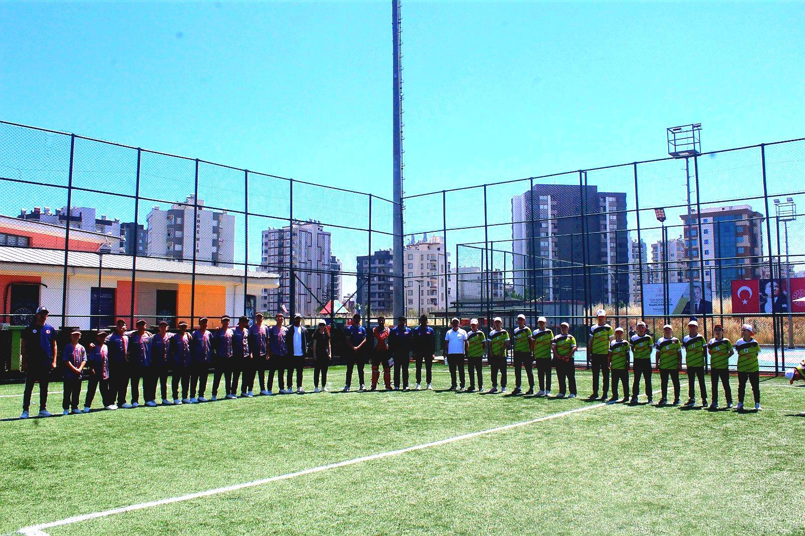 Okul Sporları Beyzbol Küçükler-Yıldızlar Türkiye Birinciliği Mersin’de Başladı