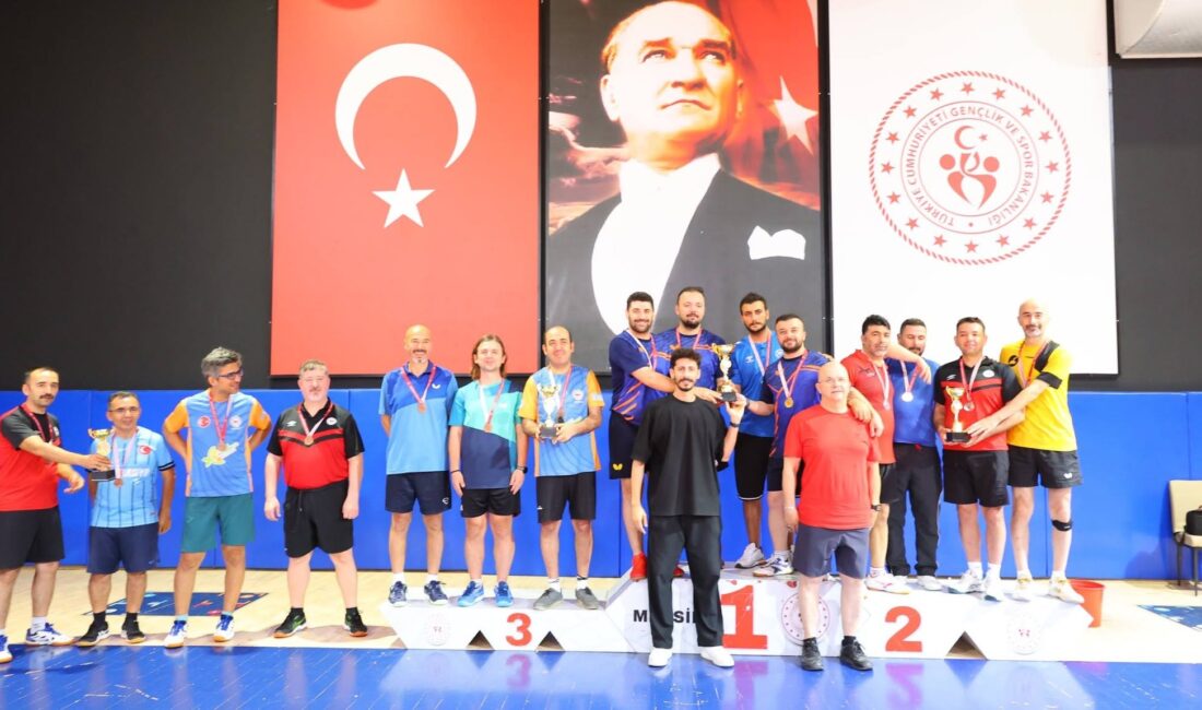 Kurum ve Kuruluşlar Arası Masa Tenisi Turnuvası sona erdi Mersin Gençlik ve Spor İl Müdürlüğü tarafından düzenlenen Kurum ve