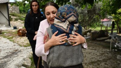Mersin Valisi  Atilla Toros’un eşi Dudu İrem Toros, Akdeniz’de ikamet