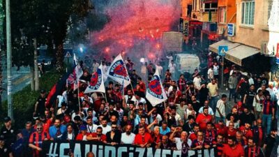 Mersin İdman Yurdu’nun Taraftar Grubu Kırmızı Şeytanlar yürüyüşe katılım gösterip destek