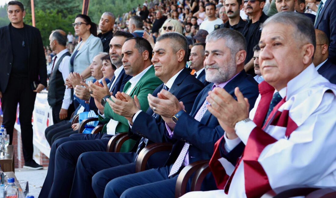 Bir önceki dönem Hazine ve Maliye Bakanı, Mersin Milletvekili Dr.
