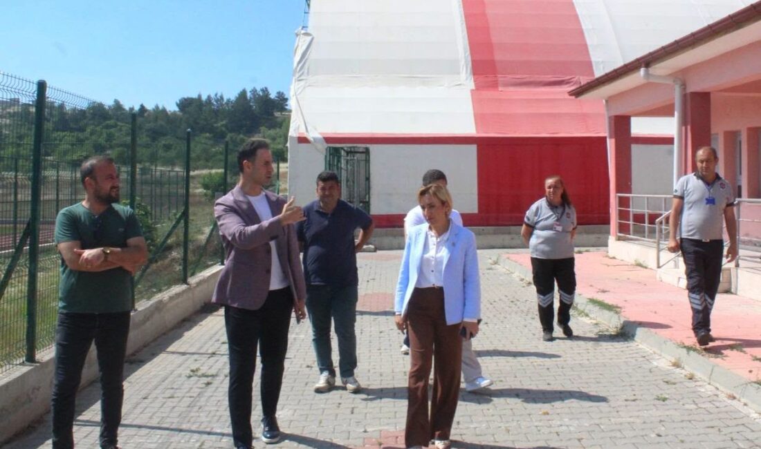 Mersin Gençlik ve Spor İl Müdürü Göksun Öz, Gülnar ilçesinde