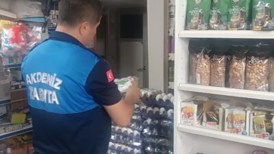 Akdeniz Belediyesi Zabıta Müdürlüğü ekipleri, vatandaşların güvenilir gıdaya ulaşmasını sağlamak