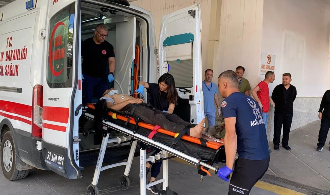 Otomobil ile hafif ticari araç çarpıştı: 6 yaralı Mersin’in Erdemli ilçesinde hafif ticari araçla ile otomobilin çarpışması sonucu