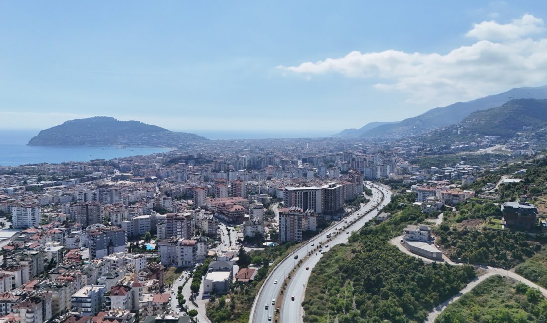 Türkiye’de il olması beklenen ilçeler konusu tekrar gündeme gelirken, kriterlere