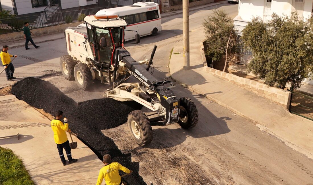 Tarsus Belediyesi, kent genelinde ulaşım konforunu artırmak ve yıpranan yol