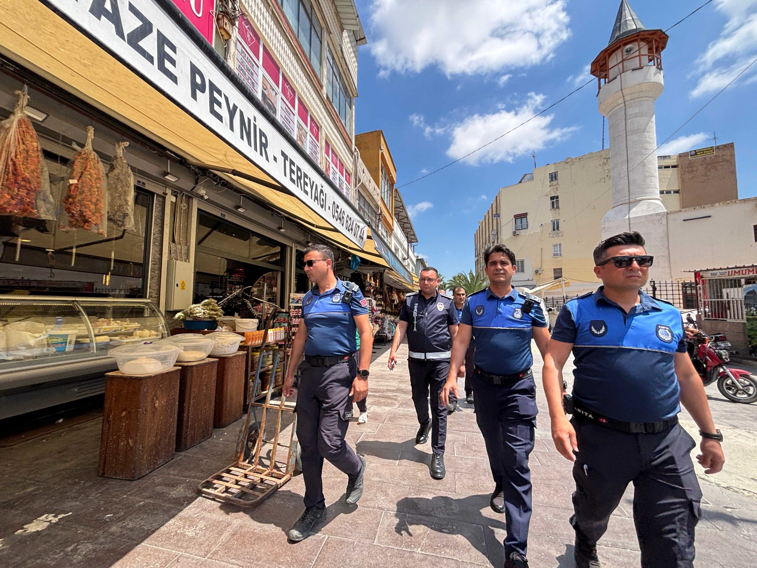 Tarsus’ta kaldırım işgallerine sıkı denetim
