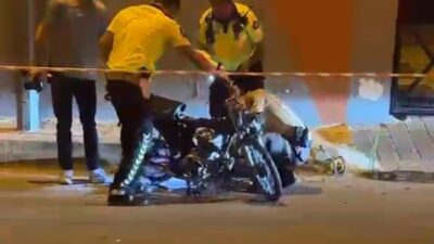 Mersin‘in Erdemli ilçesinde otomobille ile çarpışan motosiklet sürücüsü hayatını kaybetti.