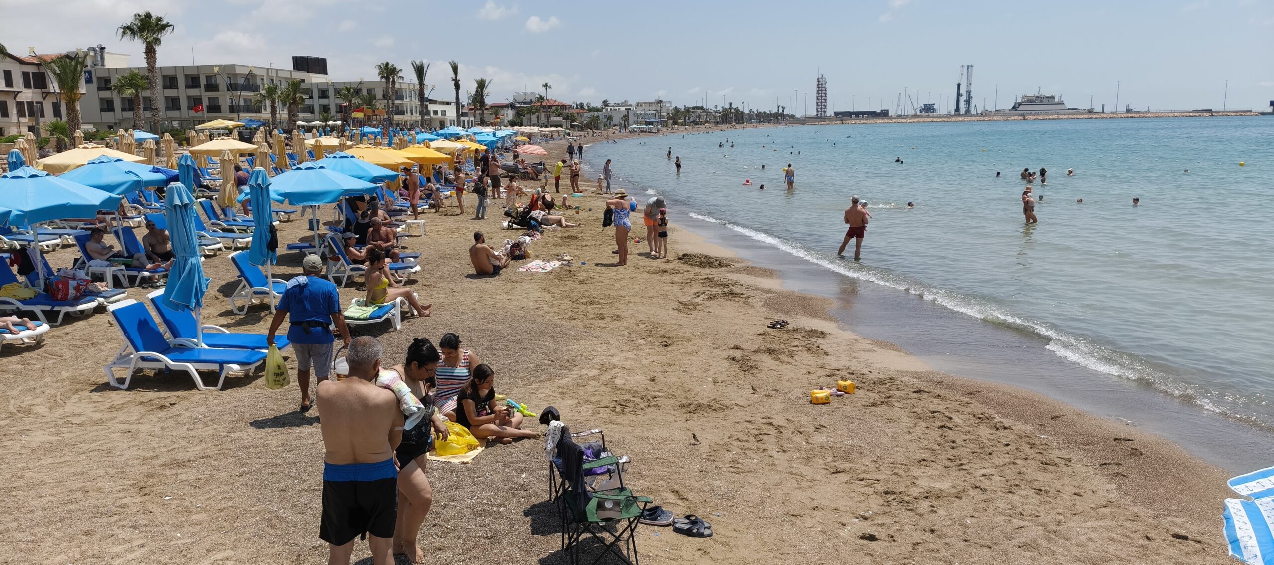 Mersin’de deniz sezonu başladı: Rus uçuşlarının iptali bölge