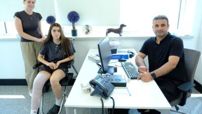Sağlık turizmi kapsamında İngiltere’den Mersin’e gelen 15 yaşındaki futbolcu, Mersin