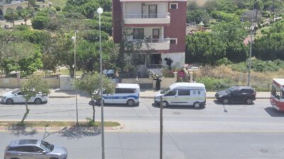 Mersin’in Tarsus ilçesinde evde merdivenden düşen yaşlı adam hayatını kaybetti.