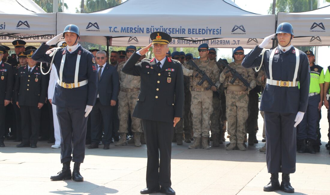 Mersin’de Jandarma Teşkilatı’nın 187. kuruluş yıl dönümü dolayısıyla Cumhuriyet Meydanında