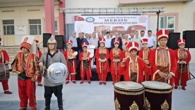 Mersin Anadolu İmam Hatip Lisesi ev sahipliğinde düzenlenen ‘Mersin İmam Hatip Okulları