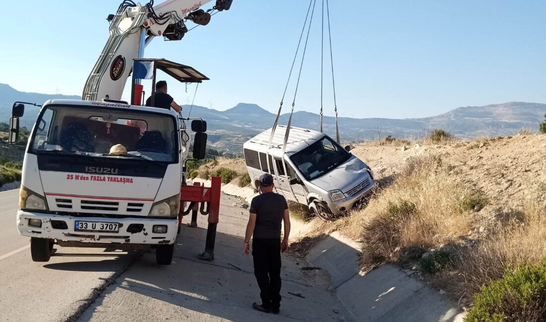 Levhaya çarpıp yoldan çıkan araçtakiler yara almadan kurtuldu Mersin’in Mut ilçesinde meydana gelen trafik kazasında araçta bulunan 2