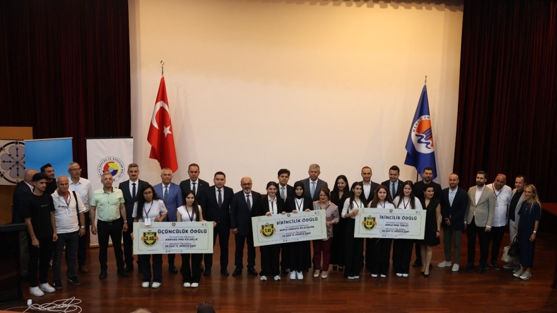 Fikir Otobüsünde şampiyon Synaptech Takımı oldu Mersin’de düzenlenen ‘Fikir Otobüsü Liselerarası Girişimcilik ve Yenilikçi Projeler Yarışması’nın
