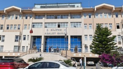 Mersin‘in Silifke ilçesinde belediyeye yönelik yürütülen soruşturma kapsamında gözaltına alınan