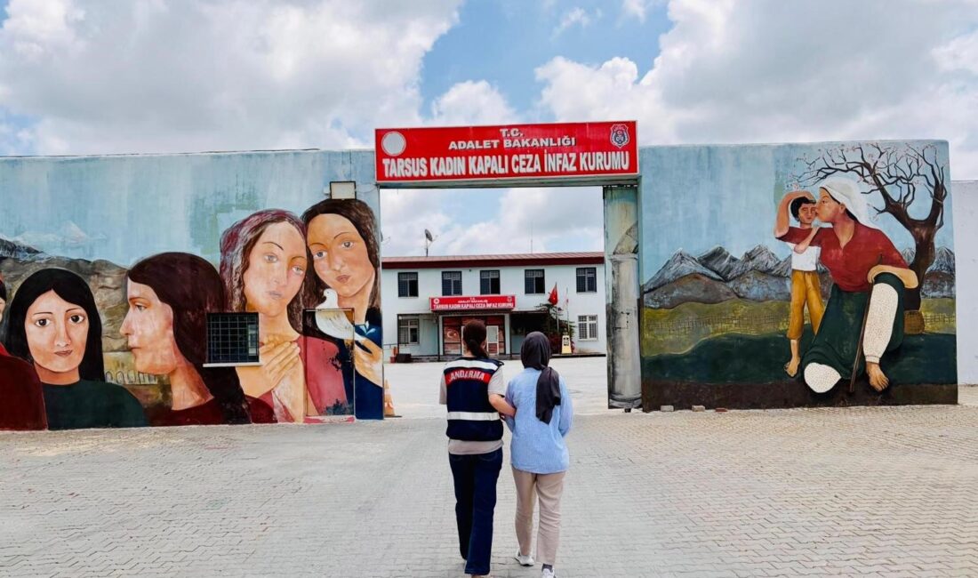 Mersin’de FETÖ operasyonu: 1 tutuklama Mersin’de Fetullahçı Terör Örgütü (FETÖ) üyesi düzenlenen operasyonda yakalanıp tutuklandı.