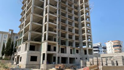 Mersin‘in Erdemli ilçesinde bir inşaatta çalışan yabancı uyruklu işçi, 10’uncu