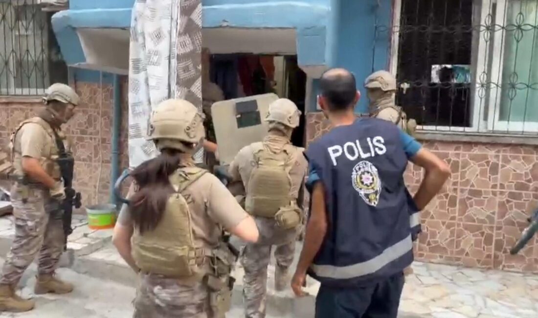 Mersin‘in Erdemli ilçesinde bir şahıstan altın zincir ve 3 bin