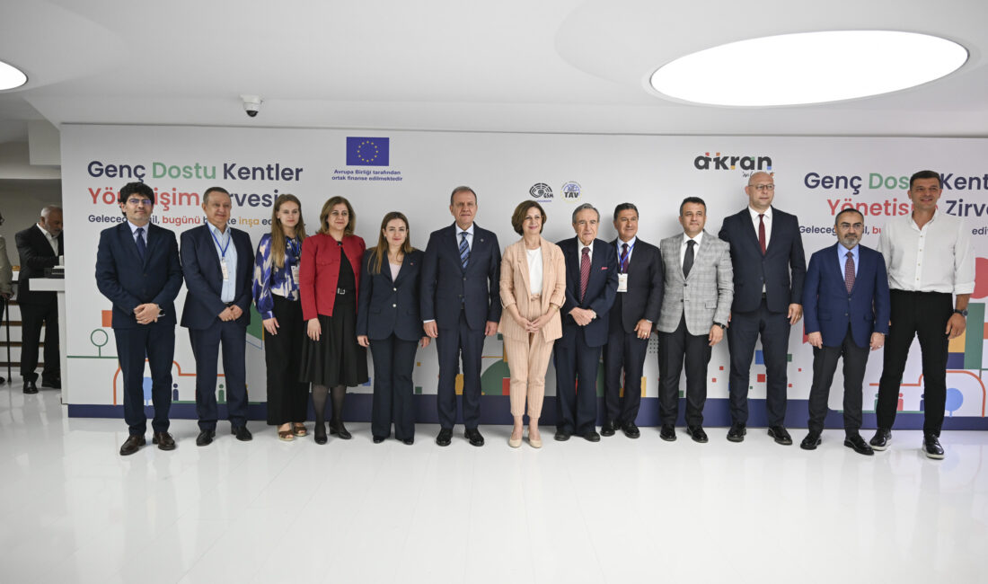 SEÇER: “ÇAĞDAŞ BELEDİYECİLİK ANLAYIŞININ EN ÖNEMLİ AKTÖRLERİNDEN BİRİ GENÇLERDİR” Türkiye Belediyeler Birliği (TBB) ve Mersin Büyükşehir Belediye Başkanı Vahap
