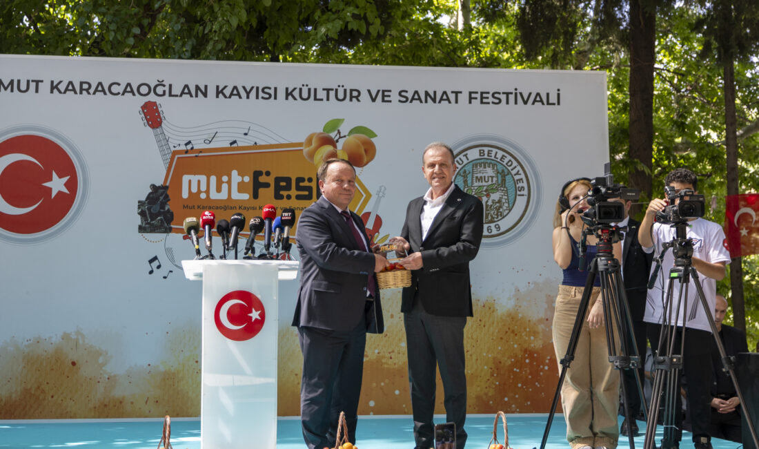 Türkiye Belediyeler Birliği (TBB) ve Mersin Büyükşehir Belediye Başkanı Vahap