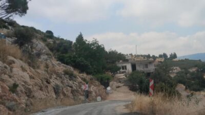 Gülnar ilçesine bağlı Beydili Mahallesi’nin girişinde yaklaşık 2 km dar
