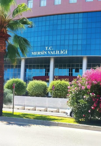 Mersin’de vali yardımcısı sayısı 10 oldu Resmi Gazete’de yayımlanan Mülki İdare Amirleri Atama Kararnamesi kapsamında 430
